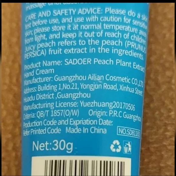 New Sadoer Peach & Plant Extract Hand Cream 30 g Nourish Hydrate Refine Smooth - Picture 6 of 7